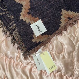 Wilfred Navy and Camel Patterned Scarf